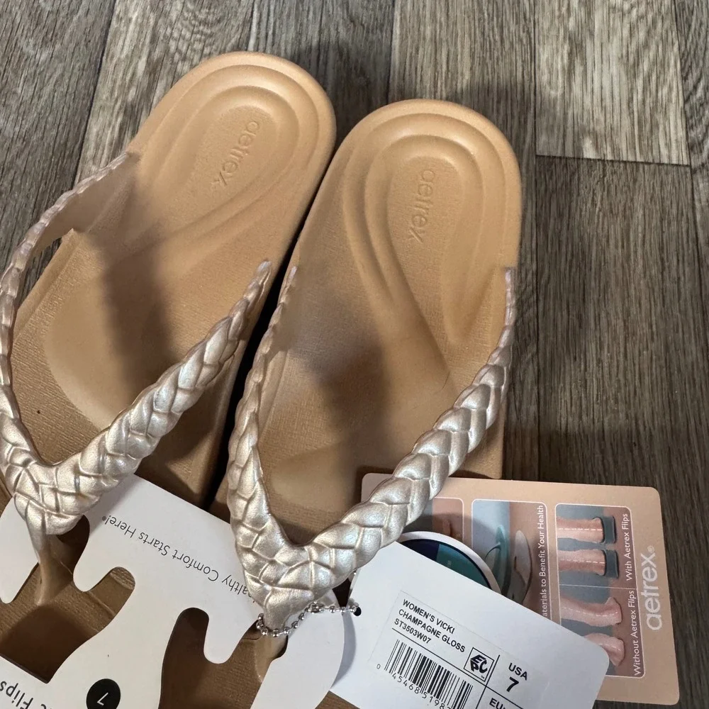 Aetrex Vicki Orthotic Flip Flops Women 7 Champagne Gloss Braided Sandals